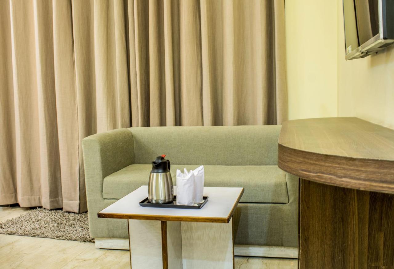 Lav Kush International Otel Varanasi Dış mekan fotoğraf