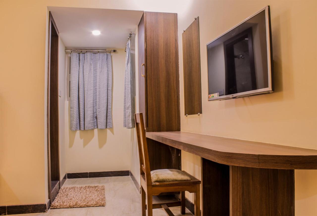 Lav Kush International Otel Varanasi Dış mekan fotoğraf