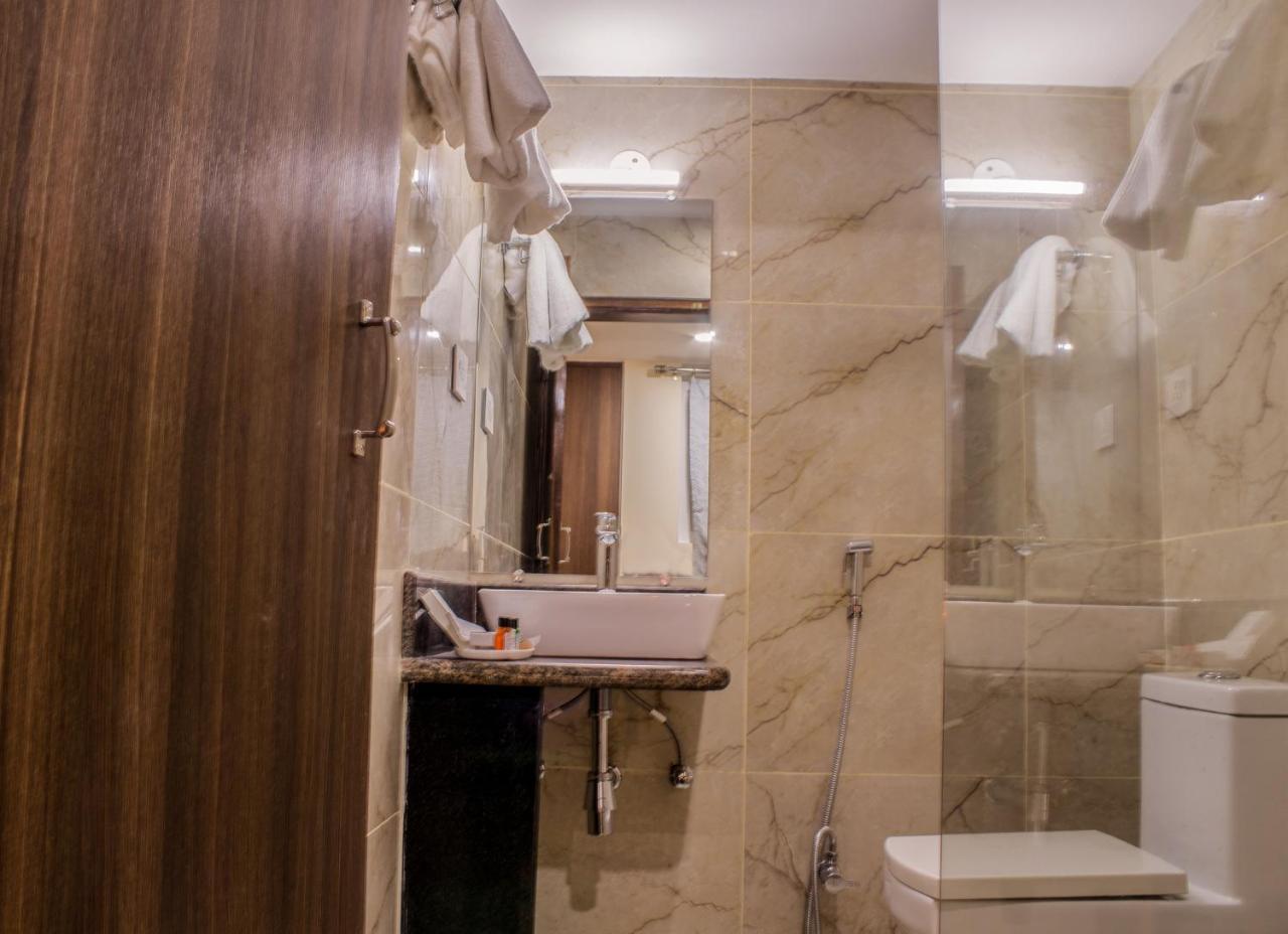 Lav Kush International Otel Varanasi Dış mekan fotoğraf