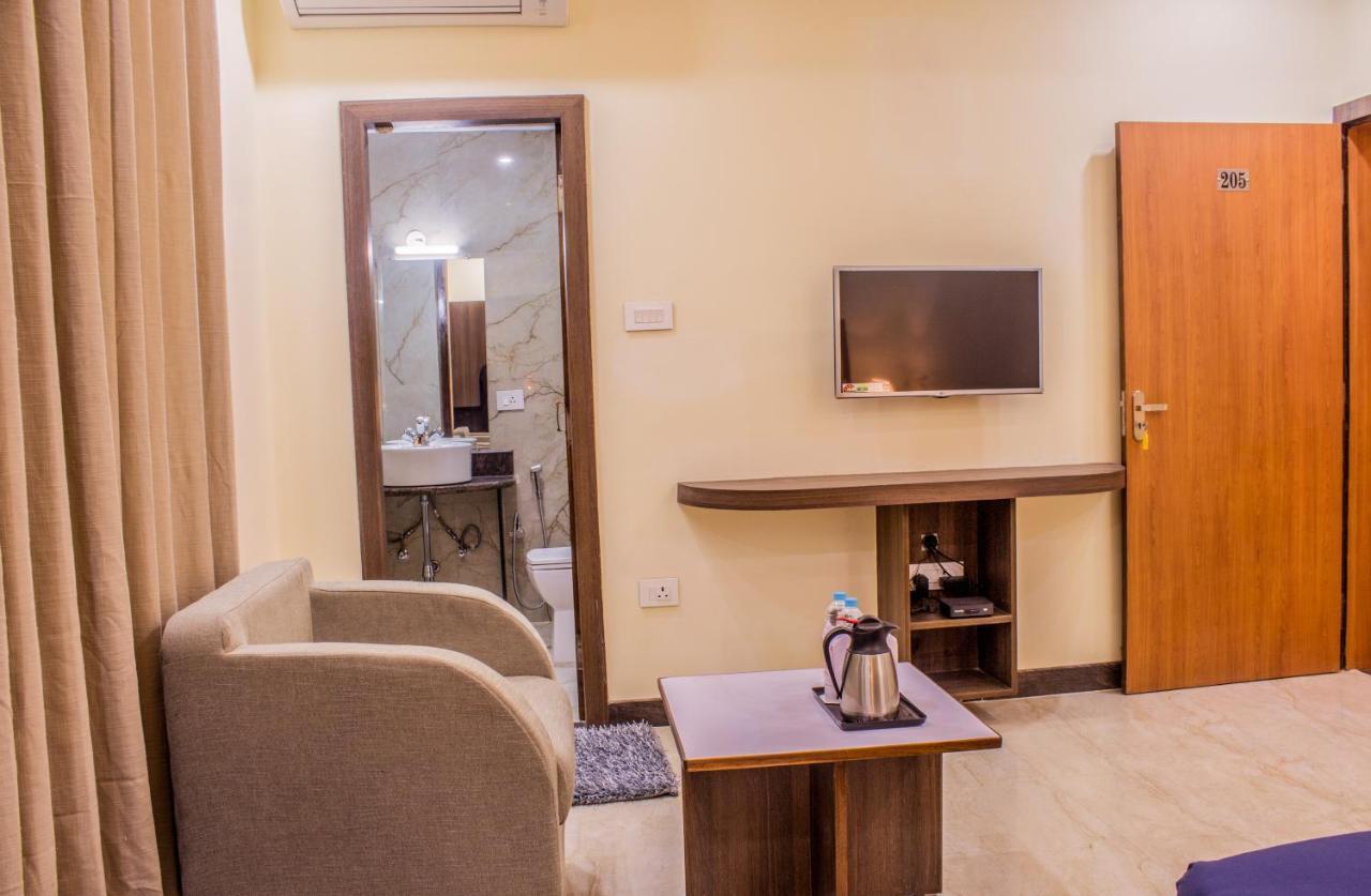 Lav Kush International Otel Varanasi Dış mekan fotoğraf