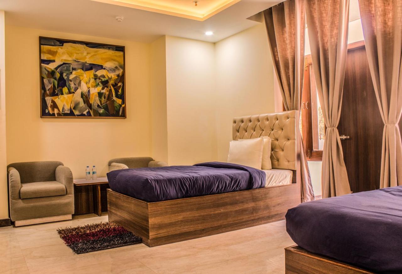 Lav Kush International Otel Varanasi Dış mekan fotoğraf