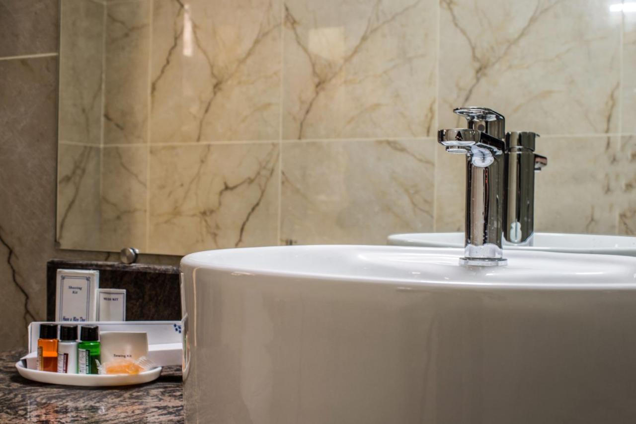 Lav Kush International Otel Varanasi Dış mekan fotoğraf