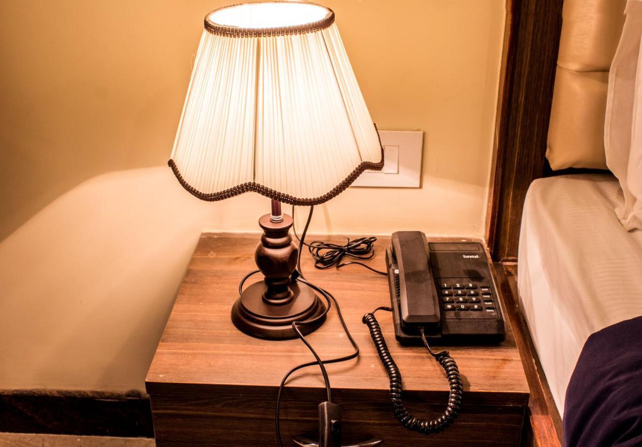 Lav Kush International Otel Varanasi Dış mekan fotoğraf